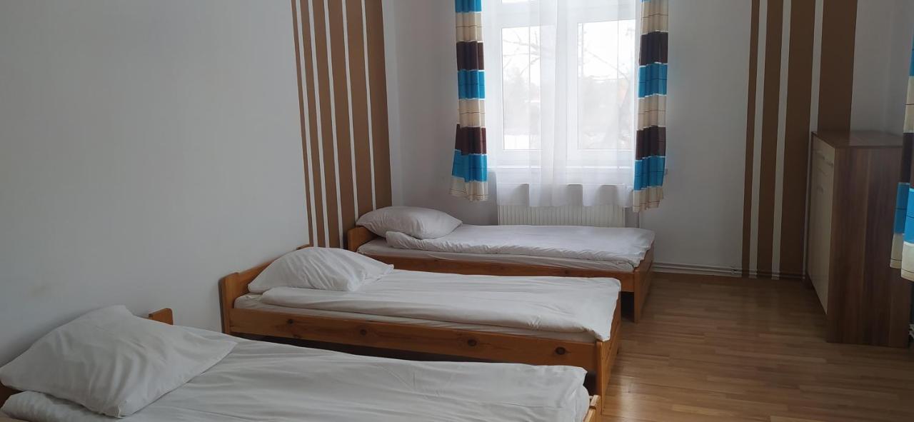 Feniks Pokoje Goscinne Malbork Szoba fotó